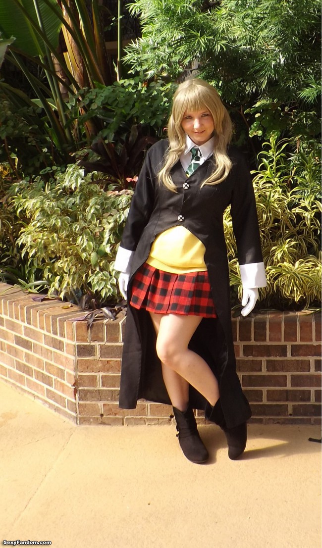 maka_from_soul_eater_by_paranormal_phenomena-d5dprmk