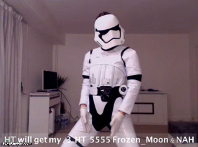 Stormtrooper Dance Party with LovelyKittie