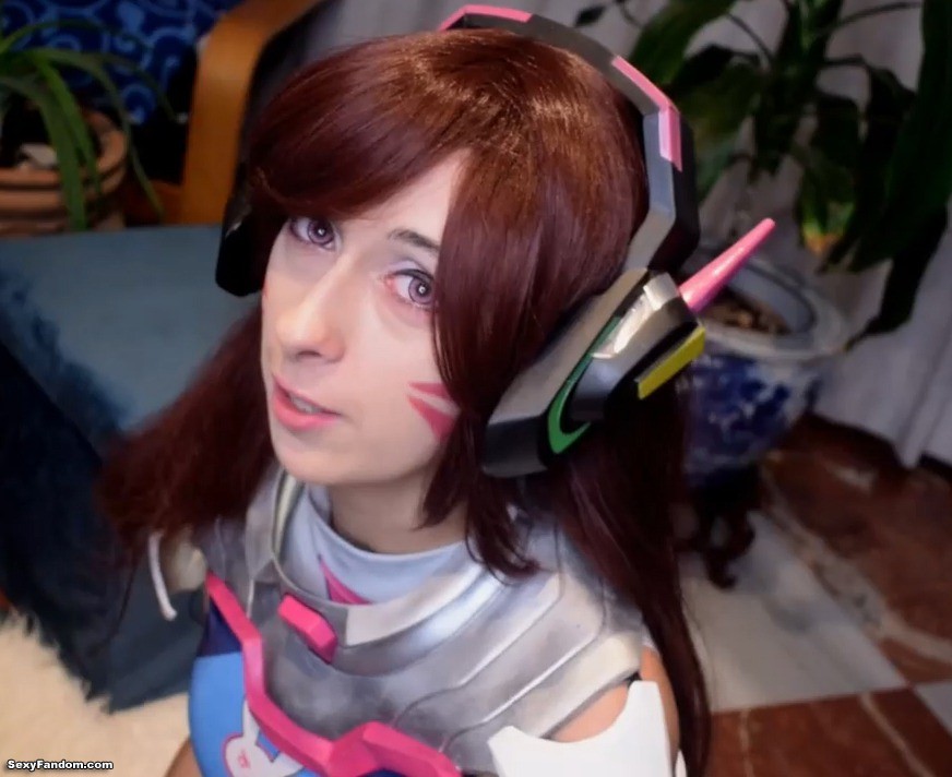 PityKitty's D.Va Is Ready To Play