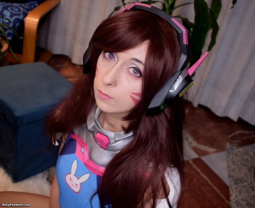 PityKitty's D.Va Is Ready To Play