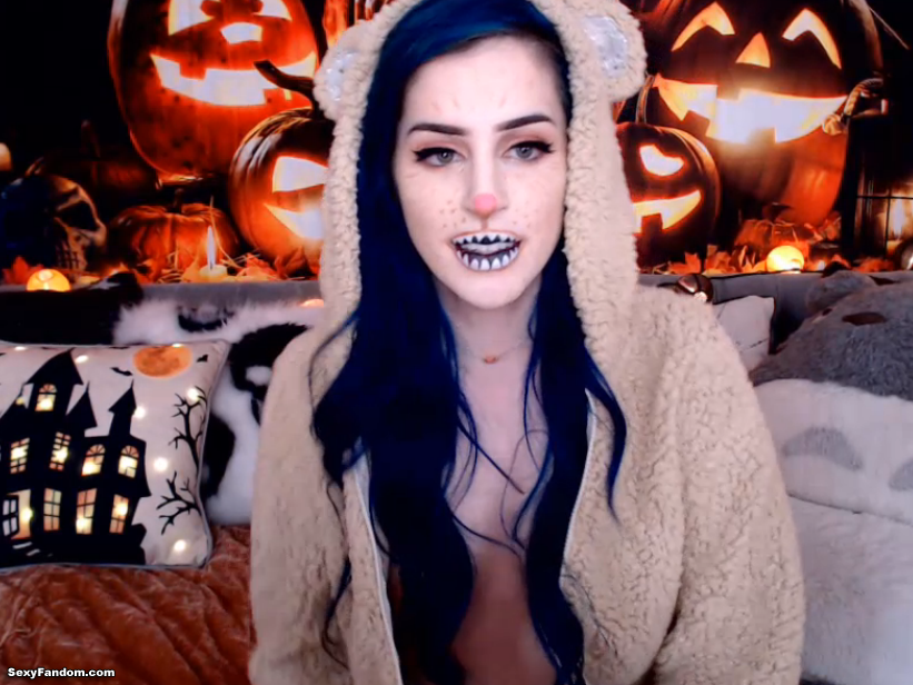 Kati3kat Is Beary Glad To See You