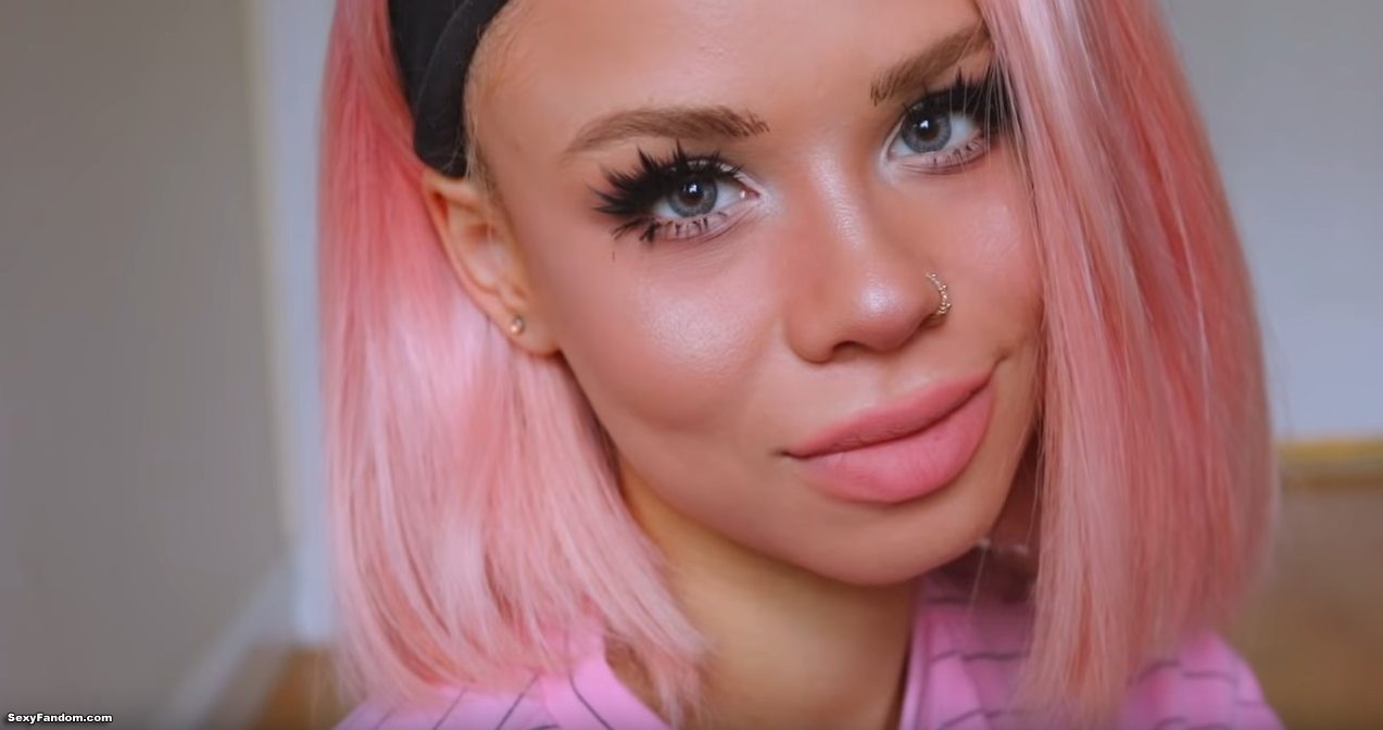 Snitchery Shows You How To Look Like An Anime Dream Girl