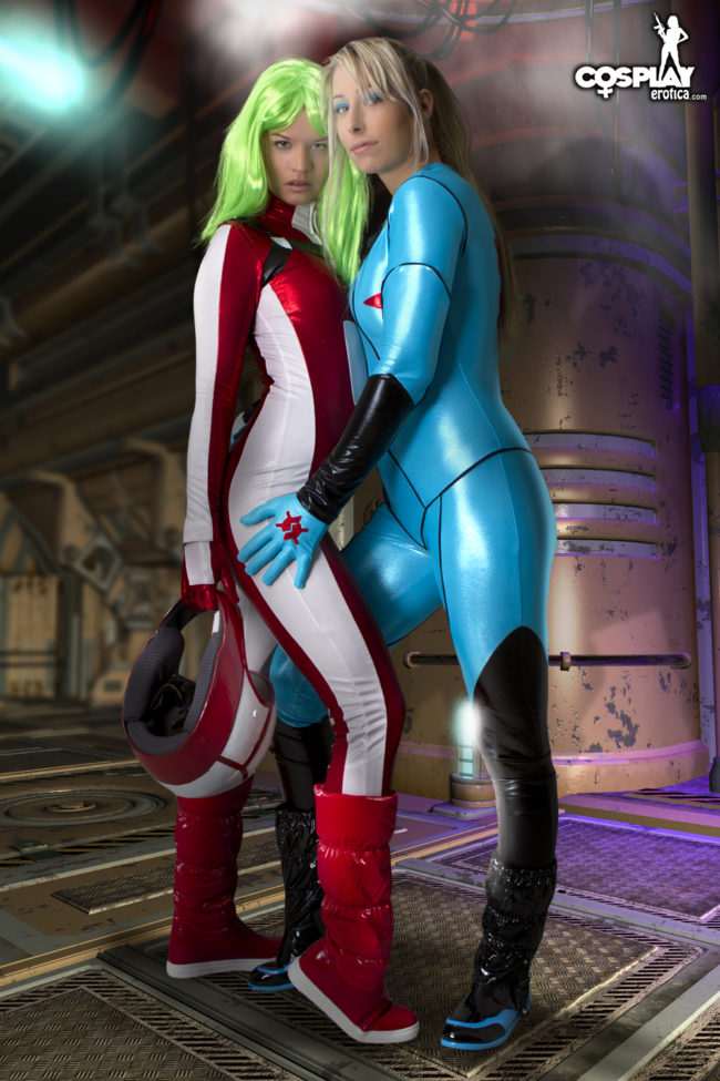 Cosplay Erotica’s Ginger And Sandy Bell Face Off In An Aircraft 