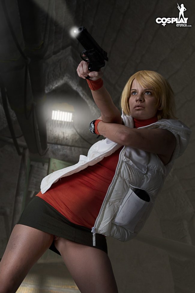 Cosplay Erotica’s Ginger Visits Silent Hill