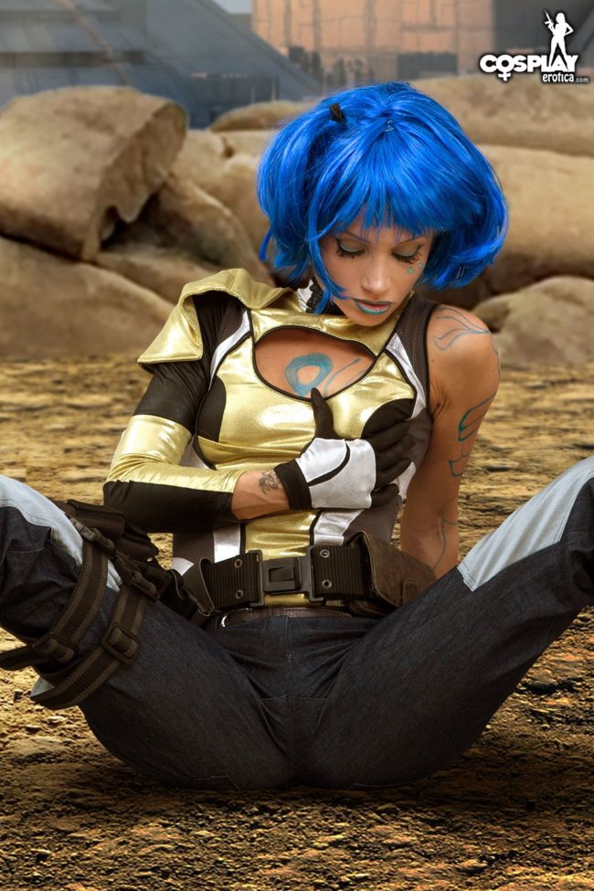 Cosplay Erotica and Zorah Are Ready To Shoot In The Borderlands