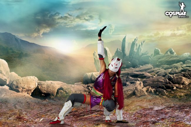 Cosplay Erotica’s Devorah Takes Her Battle Stance As Kunimitsu