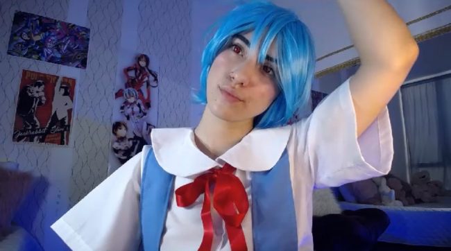 Liittlebunny Becomes A Blue-Haired Anime Beauty