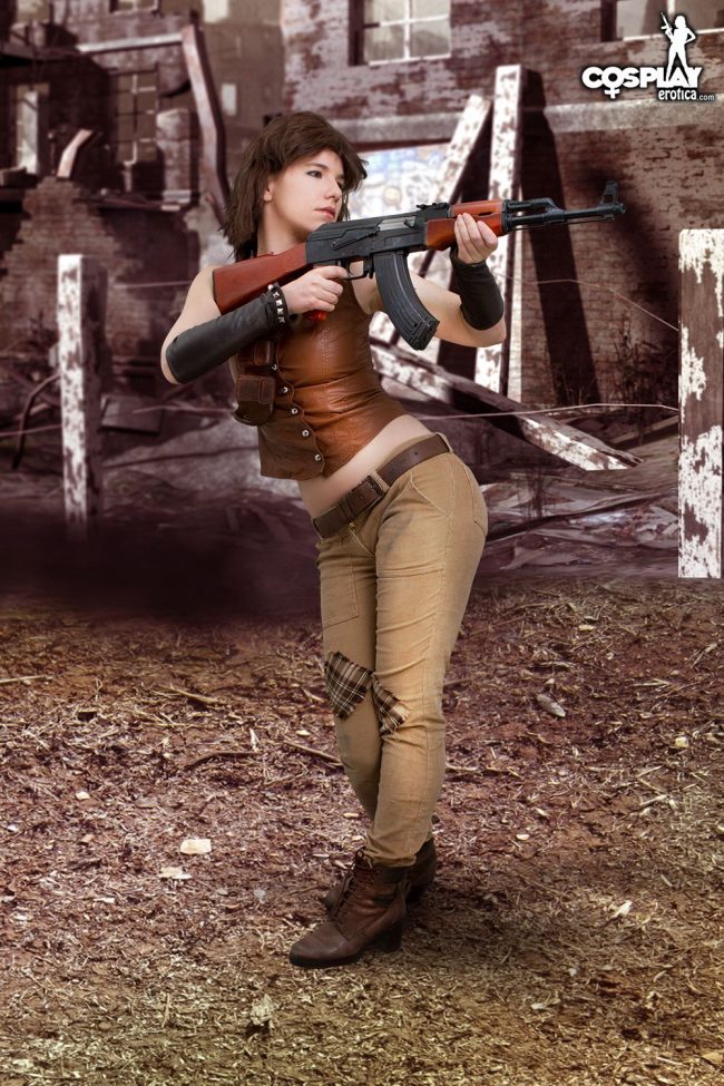 Cosplay Erotica’s Cassie Survives The Fallout As Cait