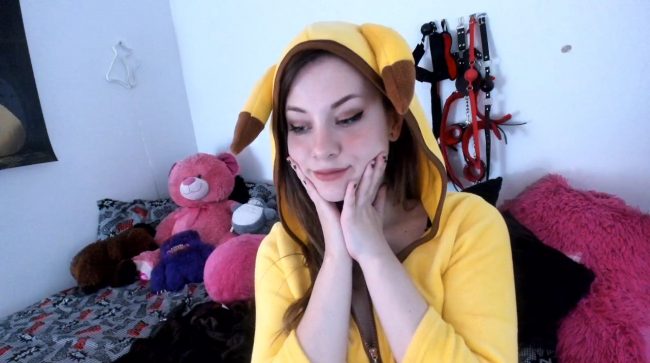 KayleeKarina's Pikachu Is Here To Stun And Have Some Fun