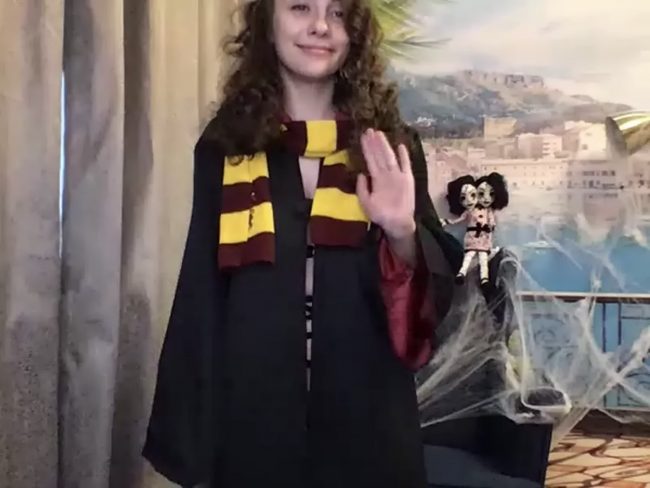 QueenOfTease_ Has A Few Spells Up Her Sleeve As Hermione