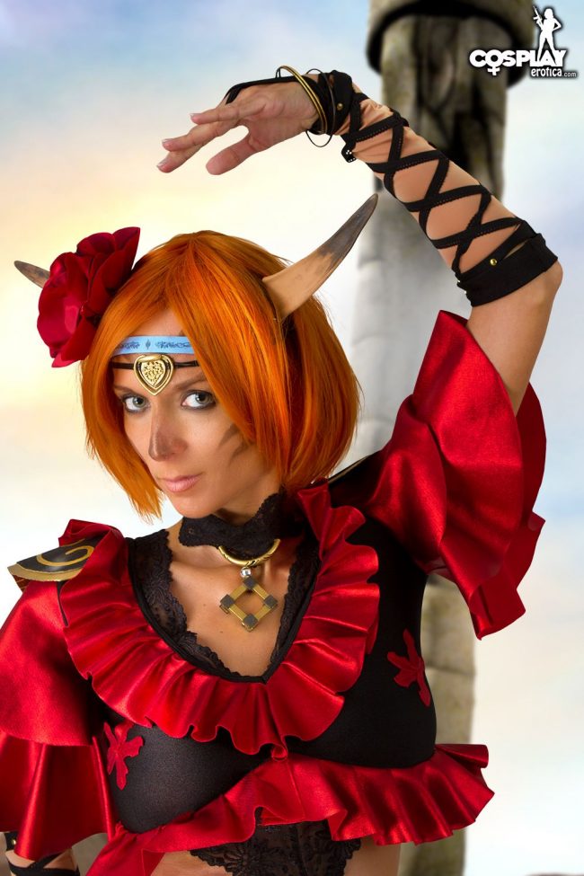 Cosplay Erotica’s Lana Looks Purrfect As Mithra