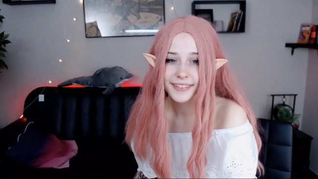 Lil_Athena Is A Pretty In Pink Elf