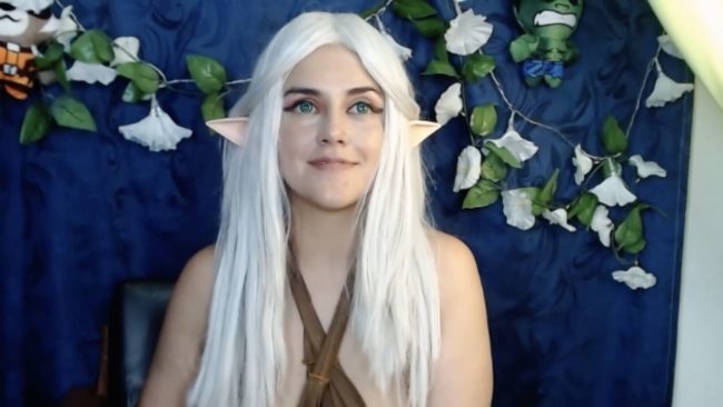 Meet Cristinablue, Queen Of The Elves