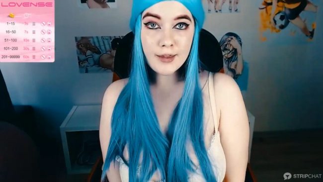 Melly_Welly Is A Dream Of Blue Beauty