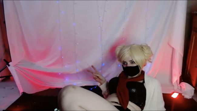 Cassplay AKA Himiko Toga Is In A League Of Her Own… Villains