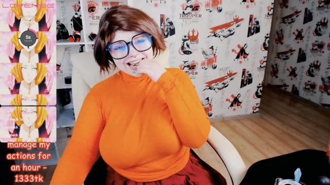 Yoki_Shizuko Has A Mystery To Solve As Velma