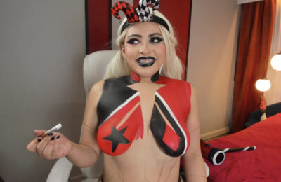 Victoria_Bathory Body Paints Into Harley Quinn For Puddin'