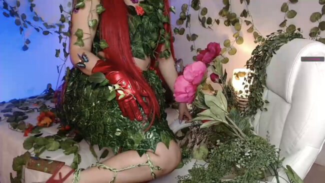 Katty_Roberts Makes For A Divine Poison Ivy