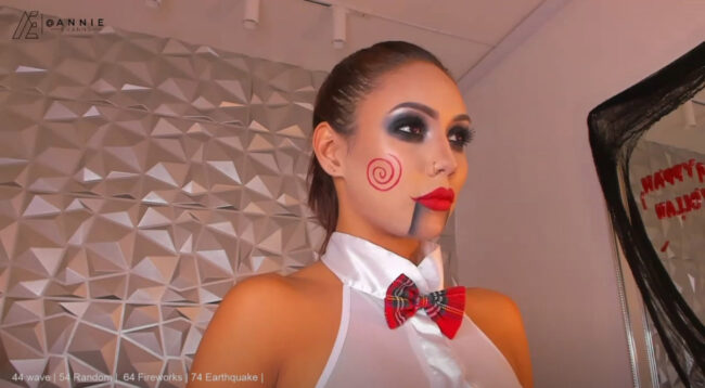 Annie_Evans Looks Ready To Play A Game As Billy The Puppet
