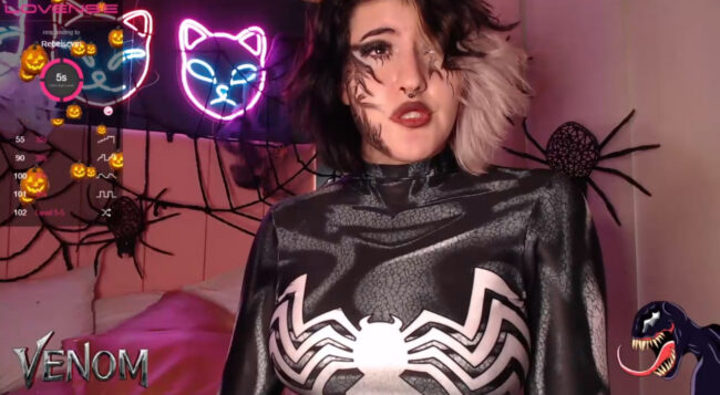 Berry_wild Lets The Symbiote Take Her Over To Become Venom