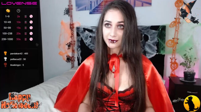 Danielacams_love Takes A Bite Out Of The Day With Her Vampire Queen Cosplay