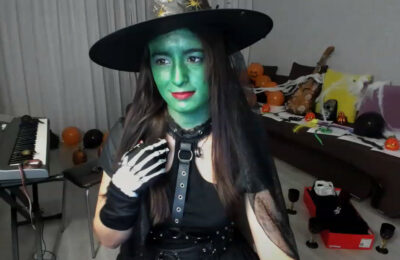MisssJackson Is Looking To Cast Some Spells As A Witch