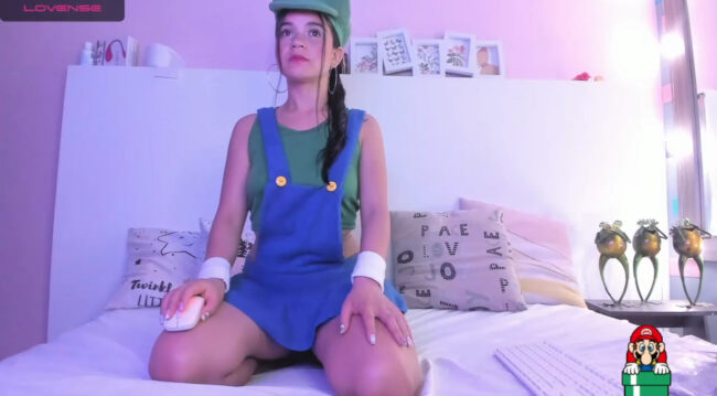 A Cute Trip Into The Mushroom Kingdom With Karry_Rose's Luigi