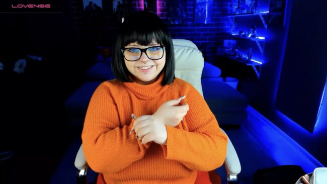 Yoki_Shizuko's Velma Is In A Mystery Solving Mood