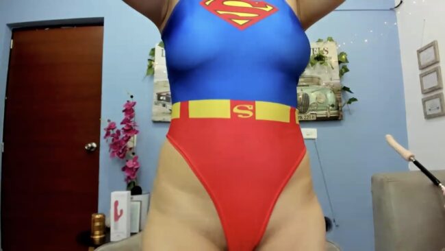 Lili_cutee Puts On Her Super Suit
