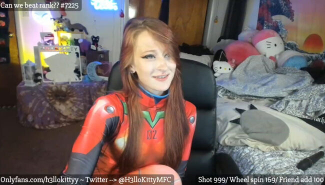 H3llok1tty Puts On Her Plugsuit To Become Asuka