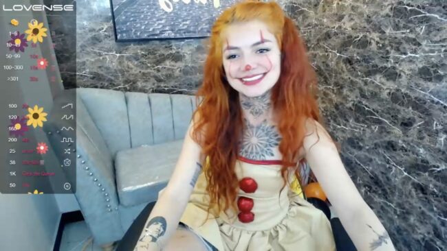 Calioppet_v Looks Terrifyingly Cute As Pennywise