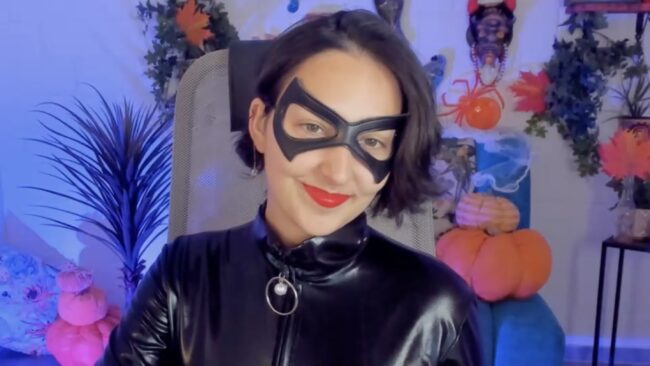 Ceceliajohnson Makes For A Purrfect Catwoman