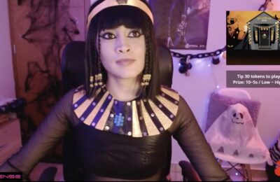 A Majestic Cleopatra AKA Isis_Diosa Arrives