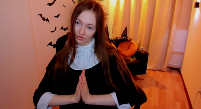 Freya_Nilsson's Sinfully Seductive Nun Show