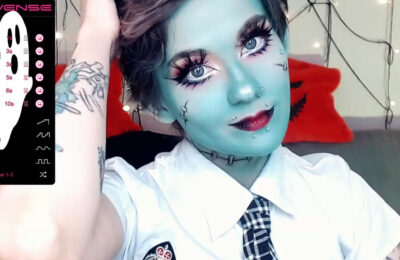 The Zombie-fied Beauty Of Hella_Hell