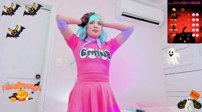 Kristye_Jones' Cute And Colorful Bulma Cosplay