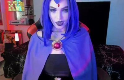 Kimmy_Vampire’s Flawless Cosplay Of Mystical Proportions