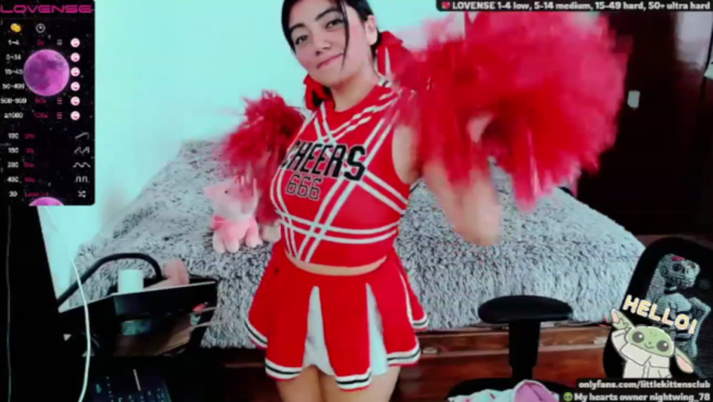 CuteCumSlut’s Magical And Sexy Cheerleader Practice