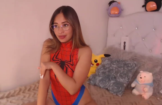 Charlotteh0 Is Our Sexy Neighborhood Spidey