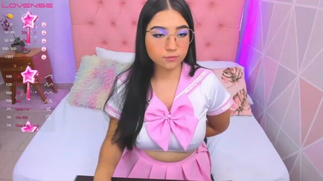 Alyssia_dange Shows Off Her Pink Sailor Moon Style