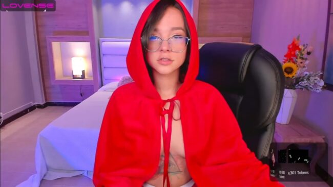 AmyAddison_ Shows Off Her Little Red Riding Hood Style