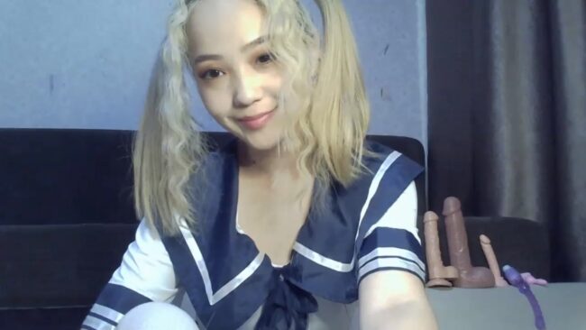An A+ Performance From SchoolGirl_69