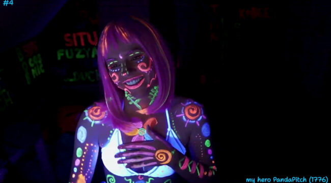 XXX_Sophie's Glowing Body Paint Show