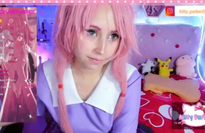 EmillyRogers Looks Adorable As Yuno Gasai