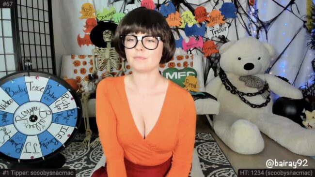 BaileyRayne Is Ready To Solve All The Mysteries As Velma