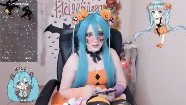 Miku_Bunny’s Hatsune Miku Celebrates In Her Halloween Suit