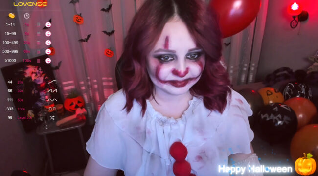 W_end_y Brings The Spooks As Pennywise