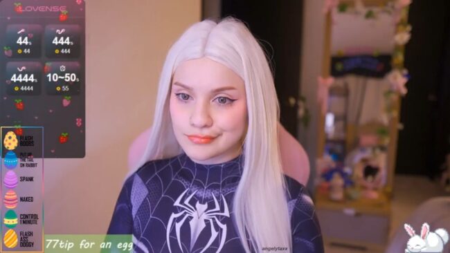 Angelytaxx Looks Ready To Save The Day In Her Symbiote Suit