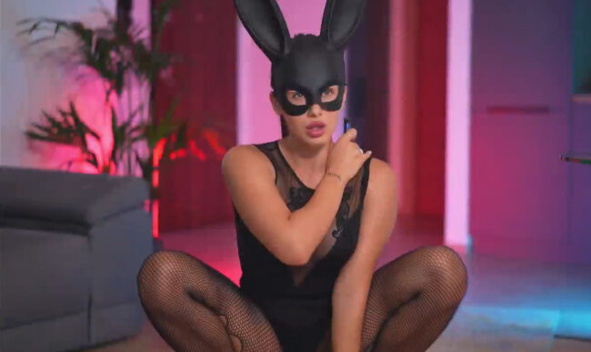 VelvettAngel Looks Bunnylicious