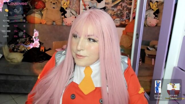 Canndy_hott Looks Darling As Zero Two